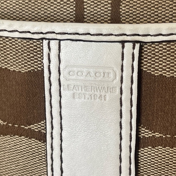 Coach Brown Signature Canvas Crossbody Bag EUC - Picture 2 of 12